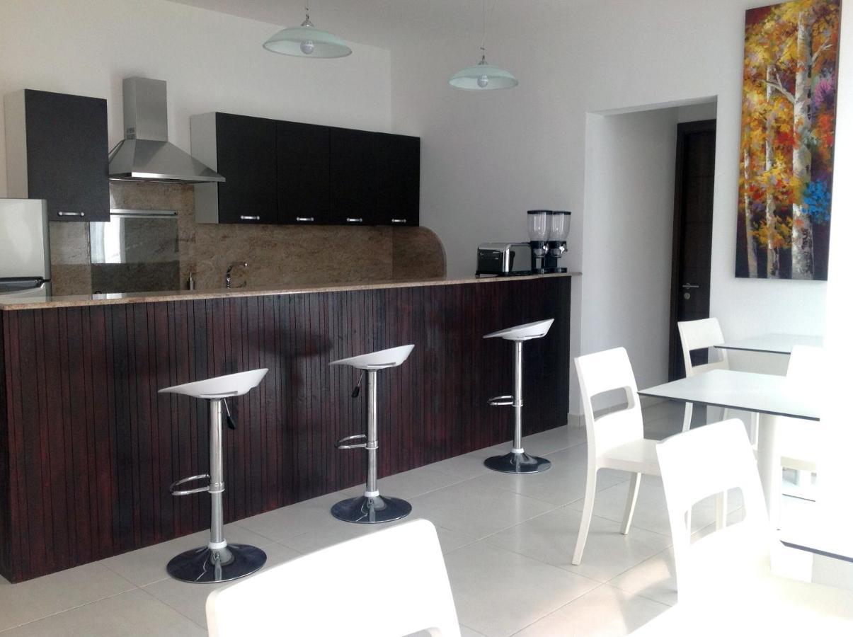 8Villa San Ġiljan Extérieur photo